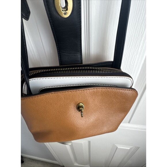 Fossil Lana Crossbody Black Tan With Turn Lock Multiple Compartments Adjustable - Picture 3 of 8